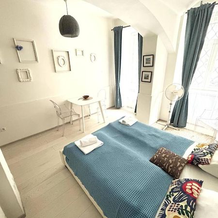 Prague Friendly Apartments In براغ المظهر الخارجي الصورة