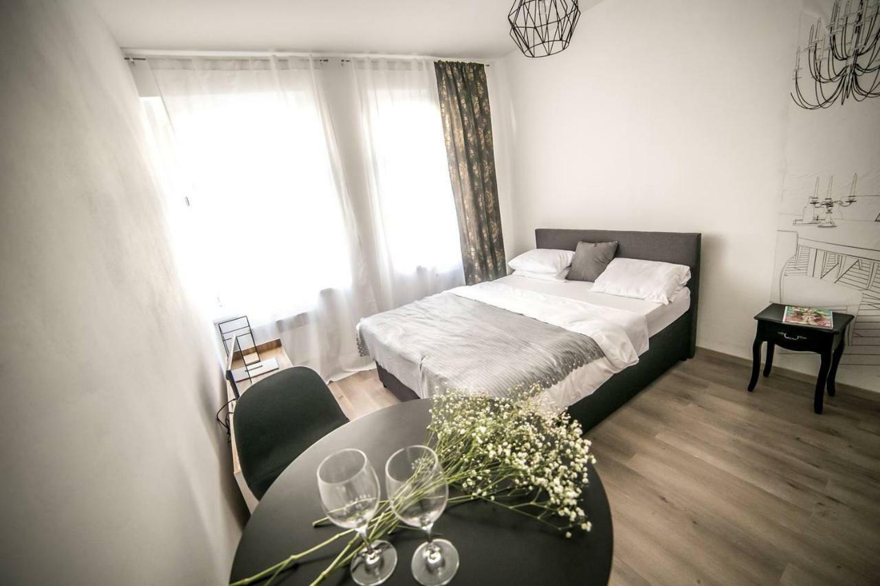 Prague Friendly Apartments In براغ المظهر الخارجي الصورة